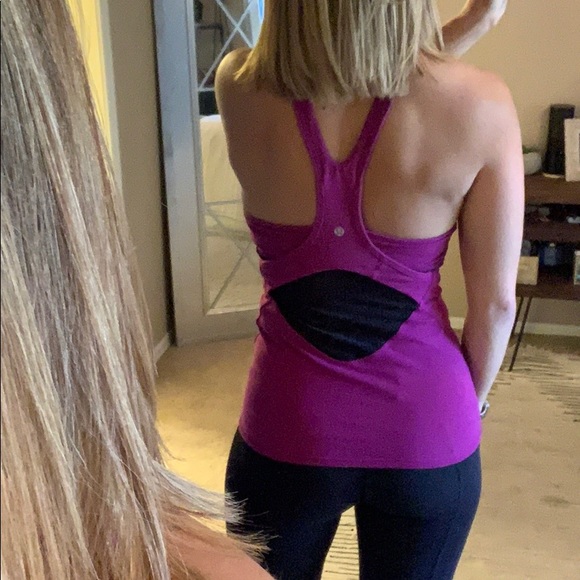 Lulu lemon workout tank with fun back - Picture 3 of 4